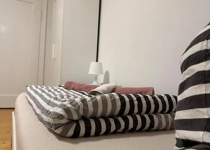 Monteur- Und Landau - Suedliche Weinstrasse 公寓 *